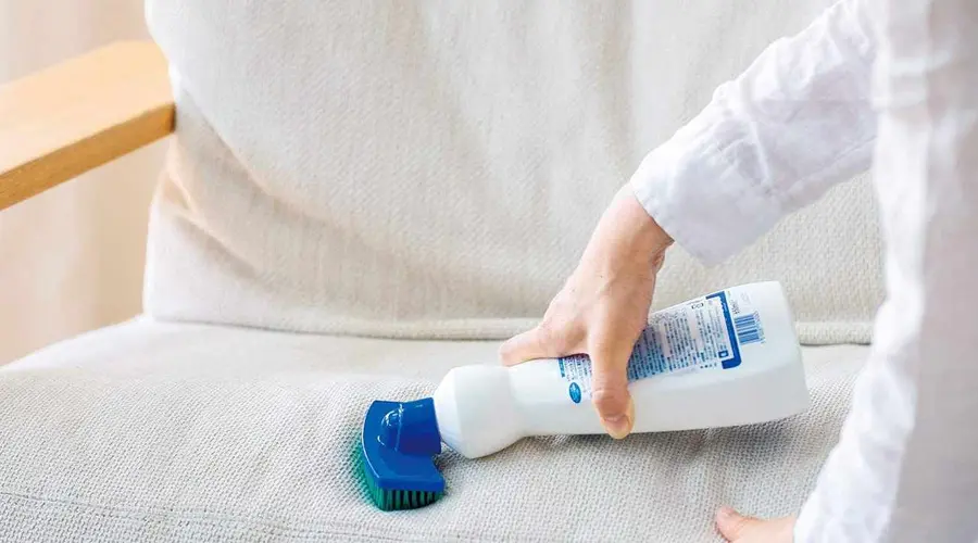 آیا تمیز کردن مبل با شامپو فرش امکان پذیر است؟